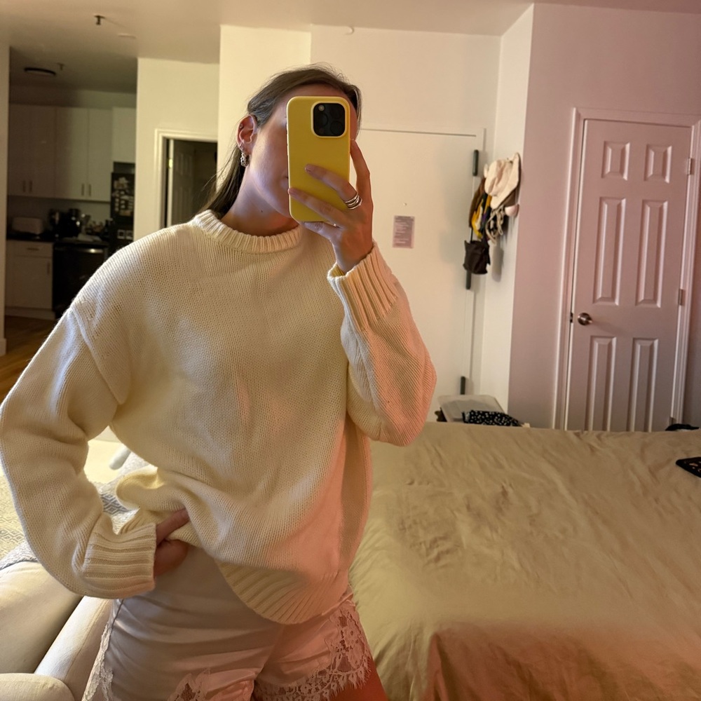 DISSH Cream Sweater